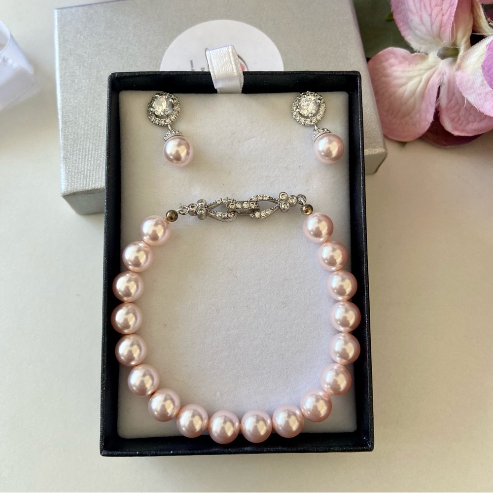 Blush Pink Pearl Earrings & Bracelet Set